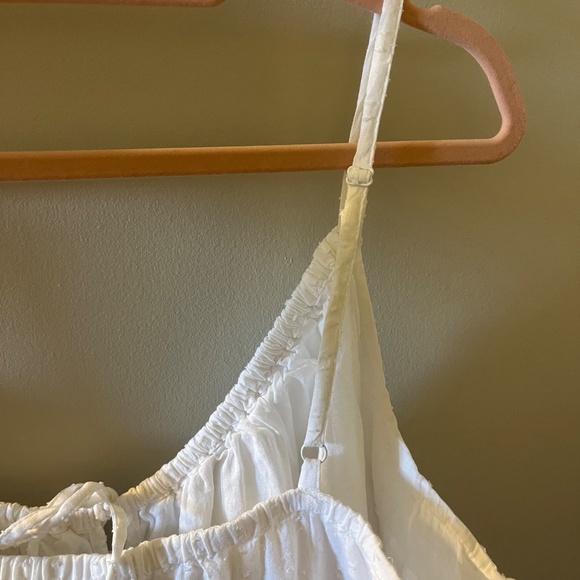 Old Navy Summer Dress - Picture 3 of 5